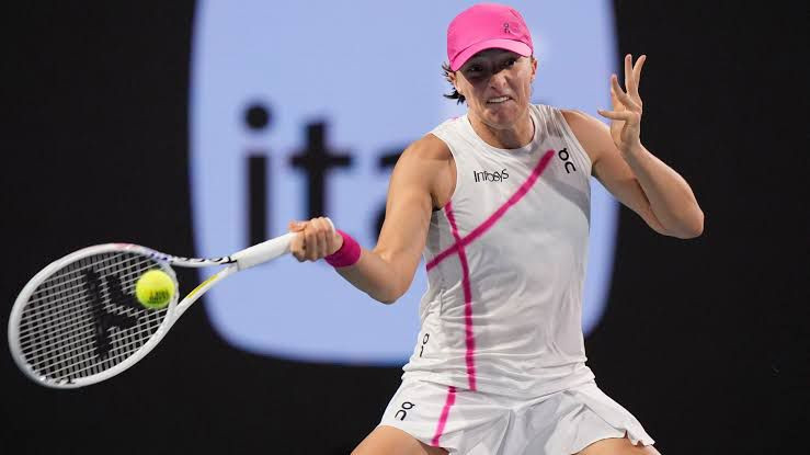 Swiatek exits Miami with Gauff after upsets