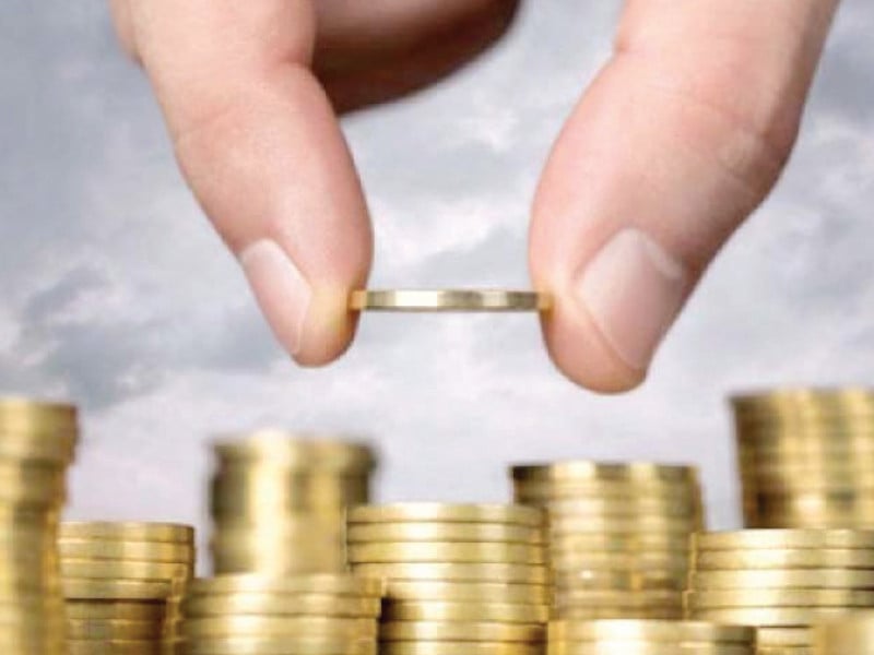 Banks lend almost all deposits to govt
