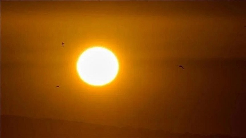 Exceptional heatwaves scorch Asia, forcing schools to suspend classes amid health warnings