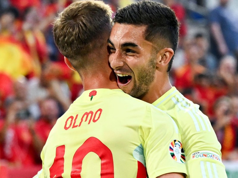 Last-gasp Zaccagni saves Italy and pushes Croatia towards Euros exit as Spain top group