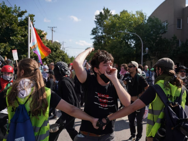 Pro-Palestinian protests at DNC draw thousands in Chicago