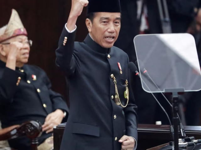 Indonesia court-parliament power struggle sparks protests