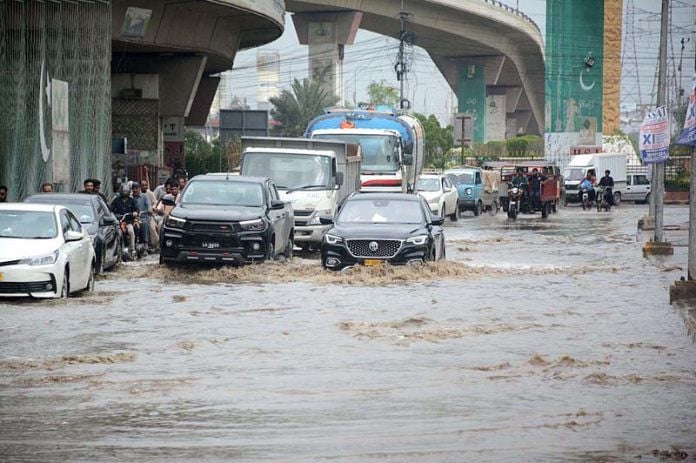Karachi braces for heavy rains, thunderstorms from 27 to 31 August