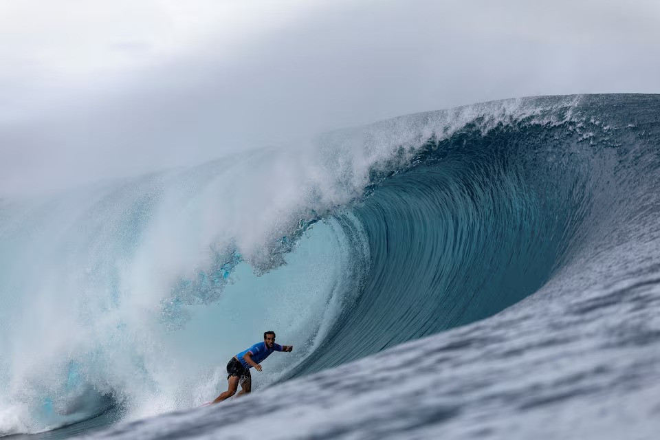 Extreme weather halts Olympic surfing in Tahiti: rescheduling announced