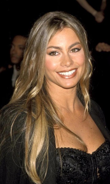 10 Iconic ’90s Lip Combos You’ll Want to Recreate in 2024
