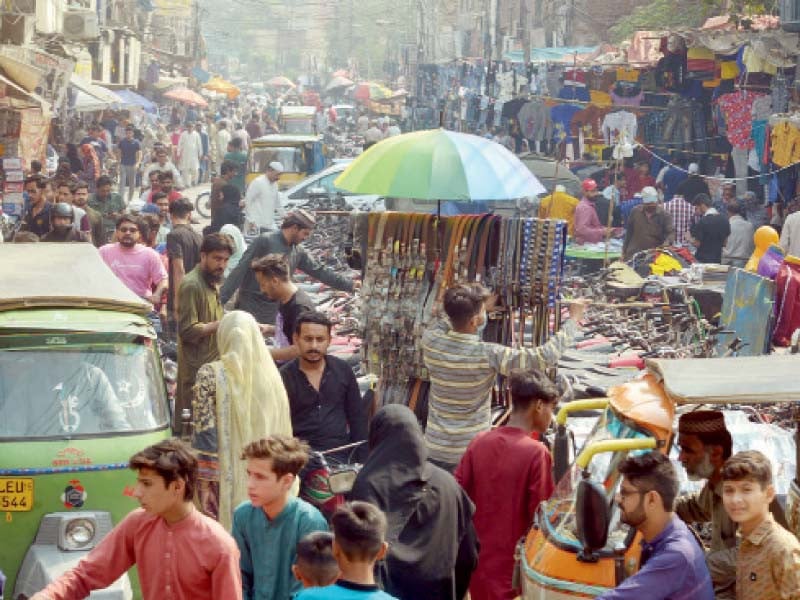 Traffic gridlocks worsen as Eid shopping begins
