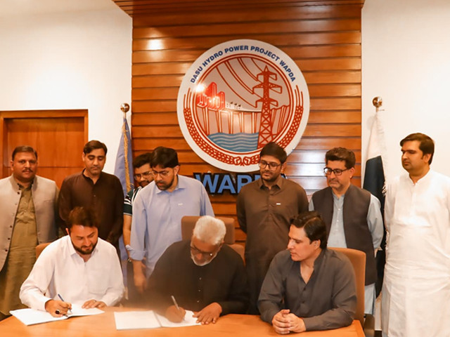 Rs640m to be spent on two Dasu schools